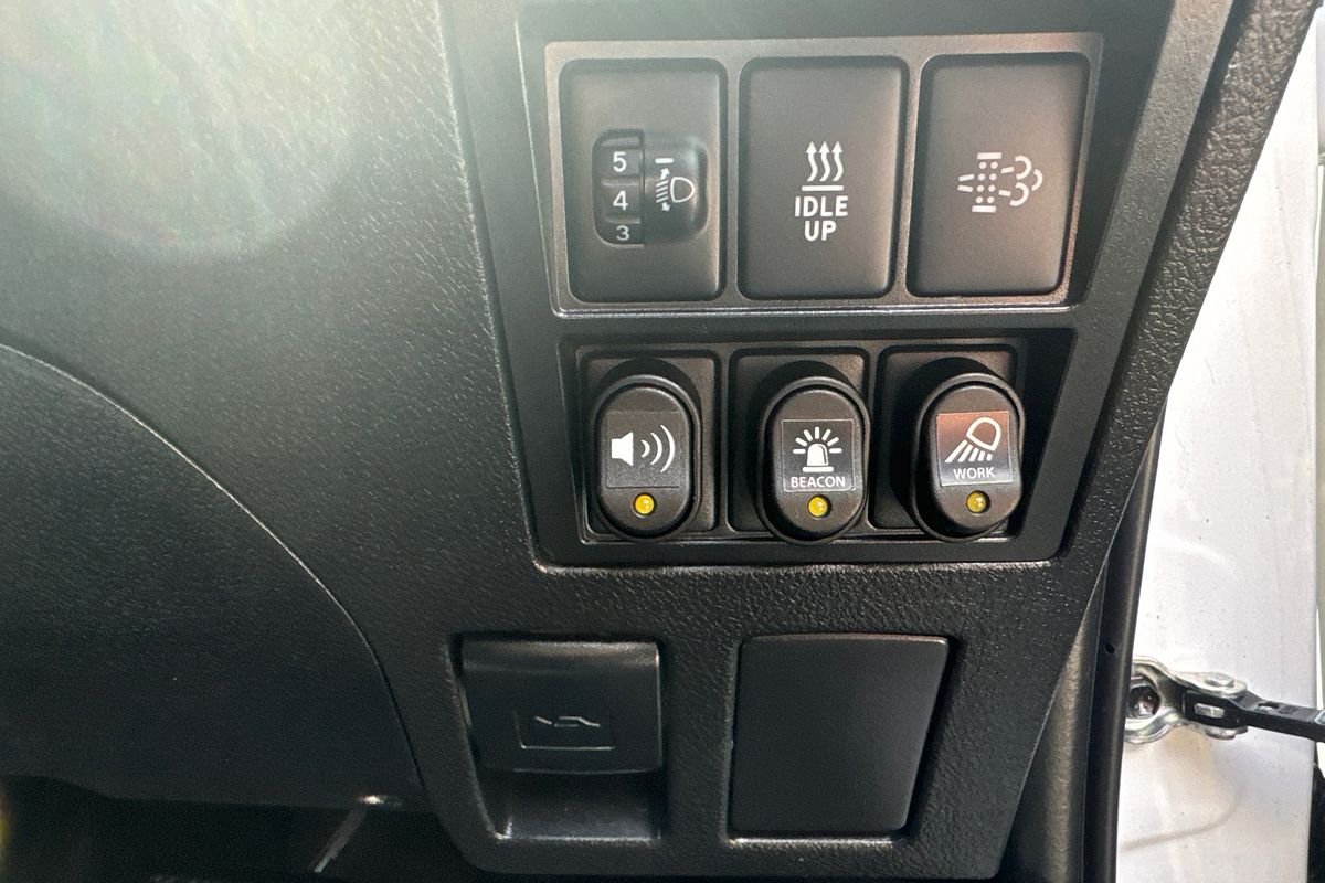2019 Toyota Hilux SR GUN126R 4X4