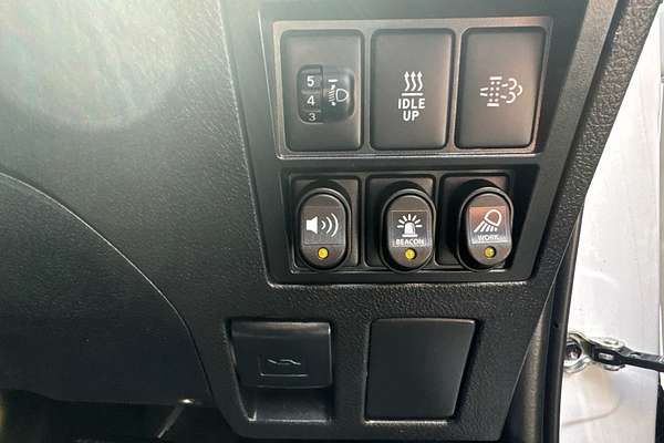 2019 Toyota Hilux SR GUN126R 4X4