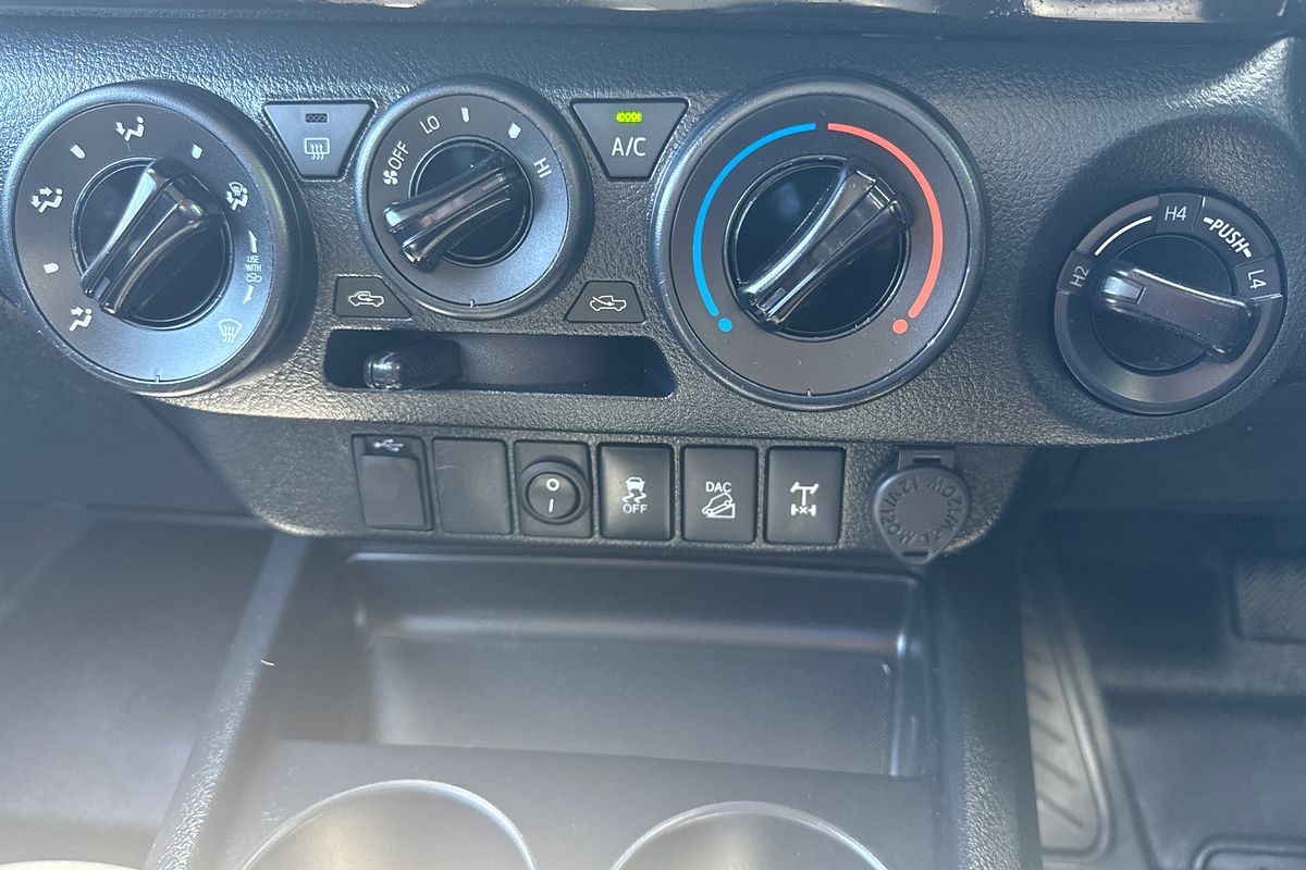 2019 Toyota Hilux SR GUN126R 4X4