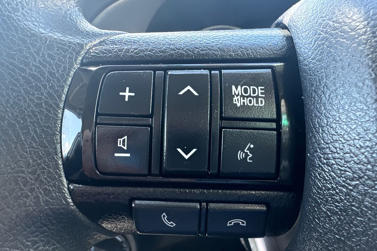2019 Toyota Hilux SR GUN126R 4X4