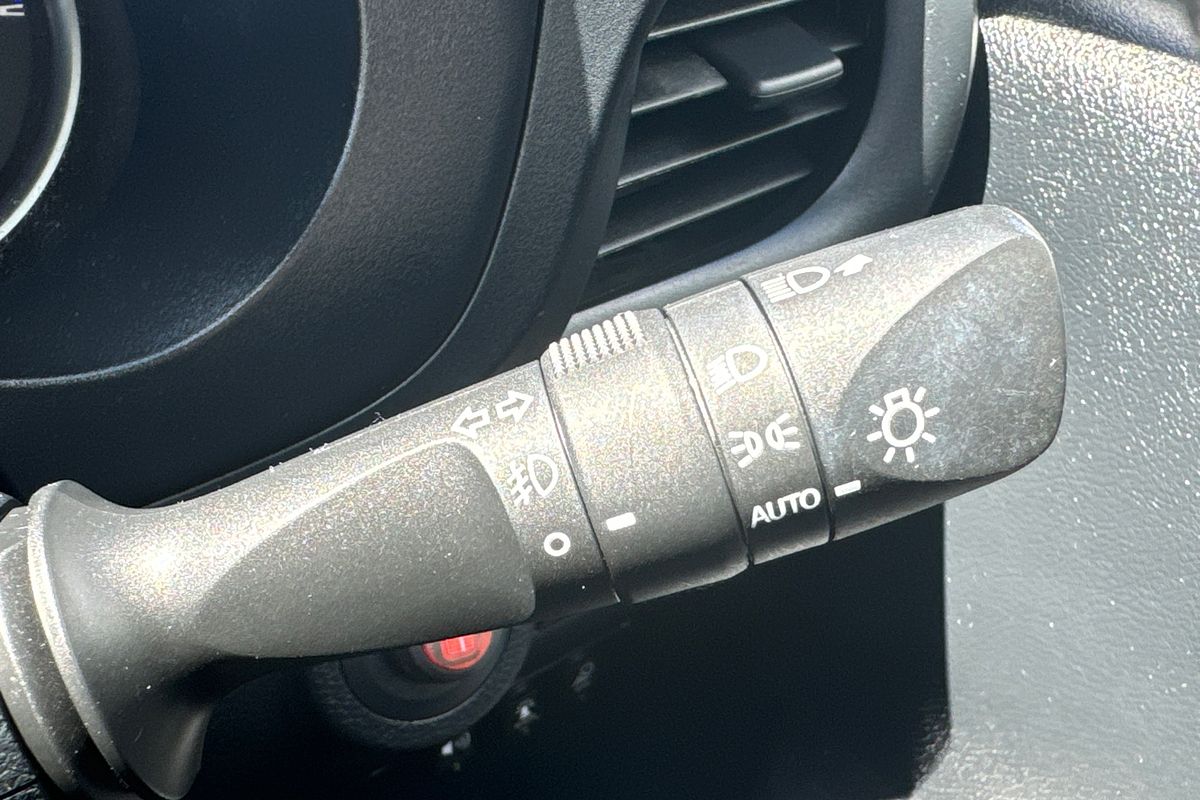 2019 Toyota Hilux SR GUN126R 4X4