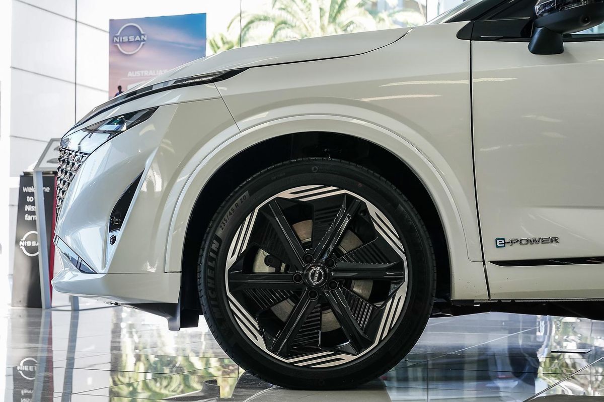 2025 Nissan QASHQAI N-DESIGN e-POWER J12