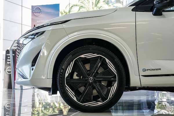 2025 Nissan QASHQAI N-DESIGN e-POWER J12