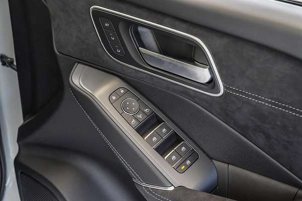 2025 Nissan QASHQAI N-DESIGN e-POWER J12