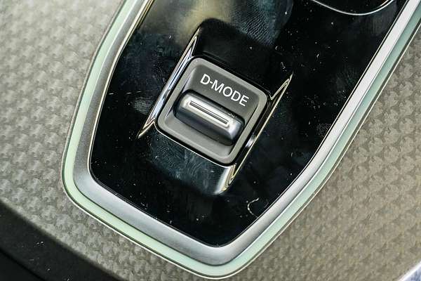 2025 Nissan QASHQAI N-DESIGN e-POWER J12