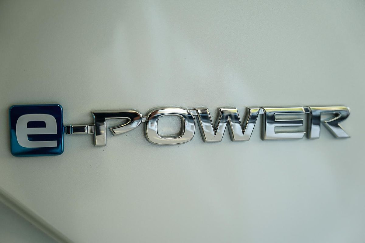 2025 Nissan QASHQAI N-DESIGN e-POWER J12