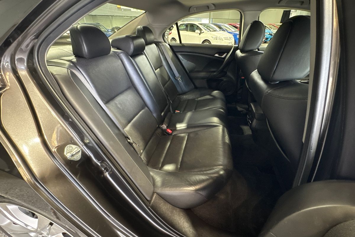 2011 Honda Accord Euro Luxury 8th Gen