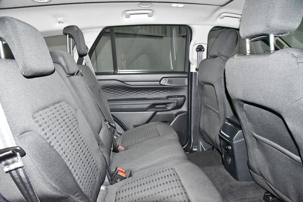 2024 Ford Everest Ambiente