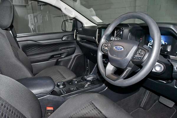 2024 Ford Everest Ambiente
