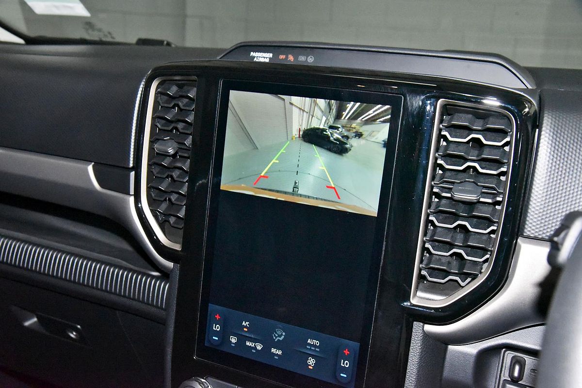 2024 Ford Everest Ambiente