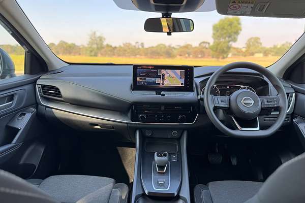 2023 Nissan QASHQAI ST+ J12