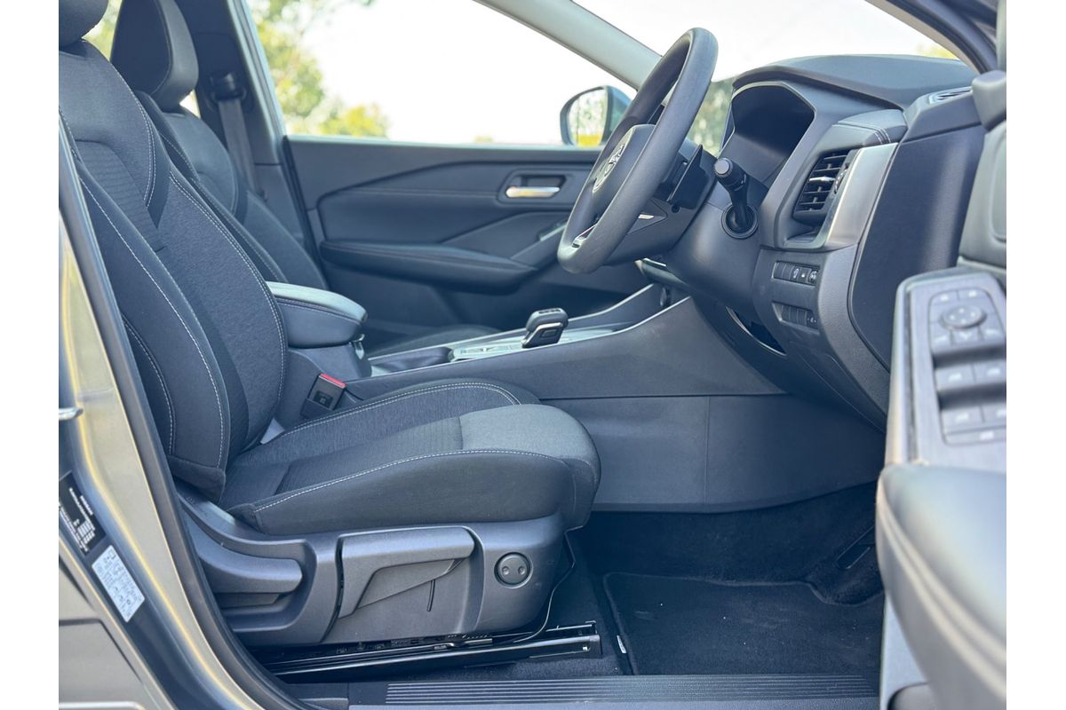 2023 Nissan QASHQAI ST+ J12