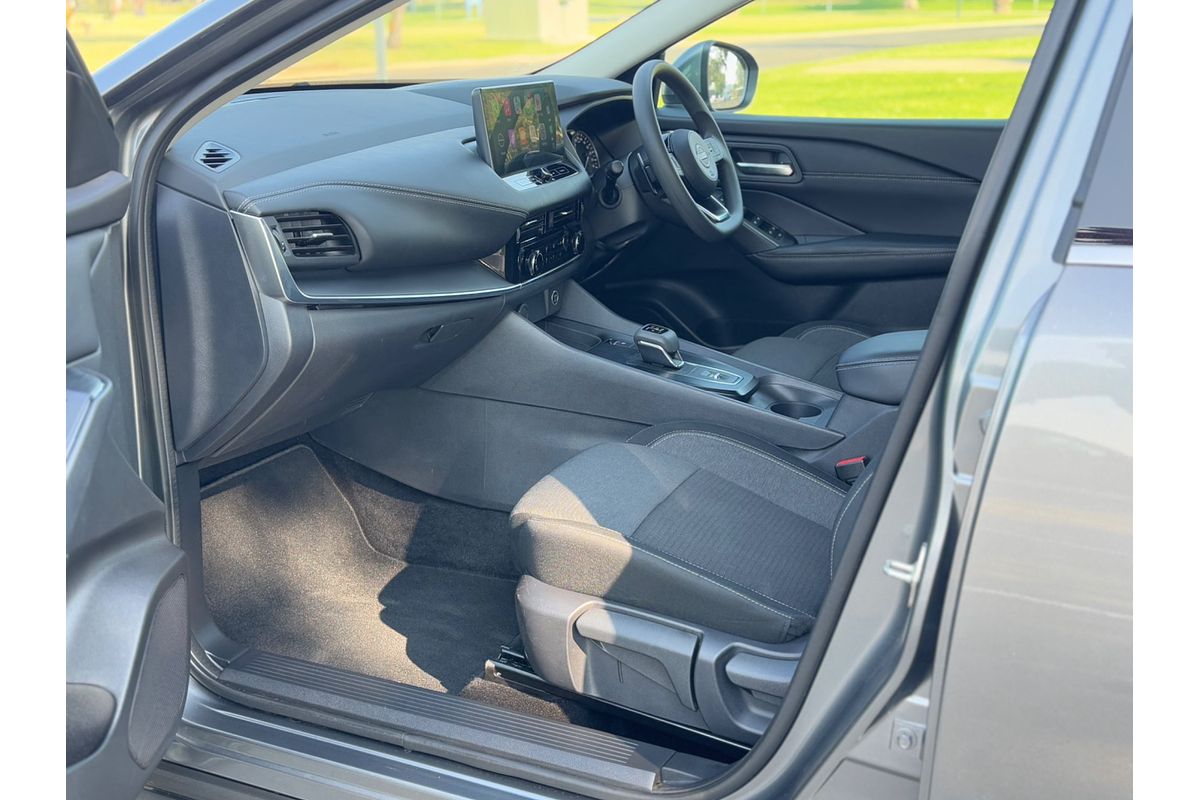 2023 Nissan QASHQAI ST+ J12