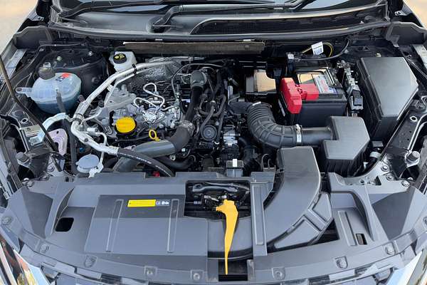 2023 Nissan QASHQAI ST+ J12