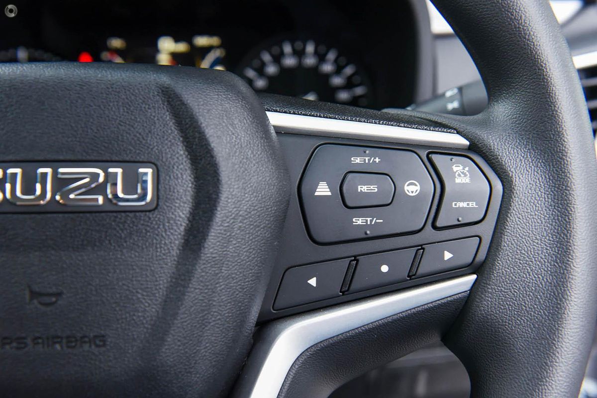 2024 Isuzu MU-X LS-M