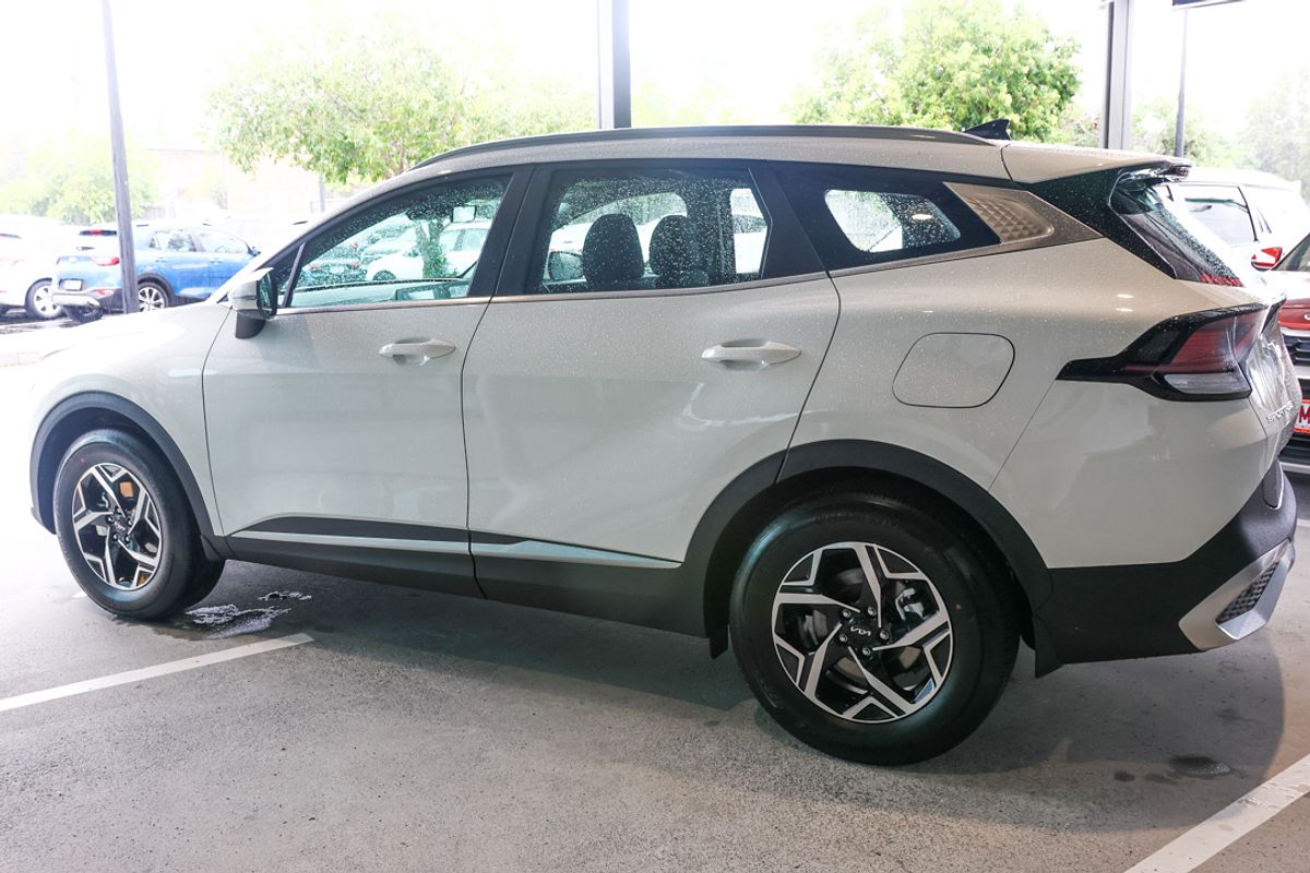 2024 Kia Sportage S NQ5