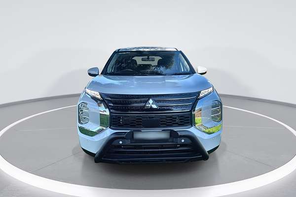 2022 Mitsubishi Outlander ES ZM