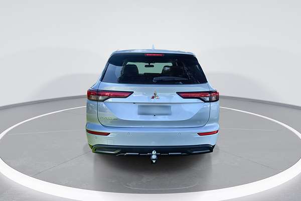 2022 Mitsubishi Outlander ES ZM