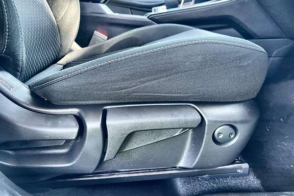 2022 Mitsubishi Outlander ES ZM