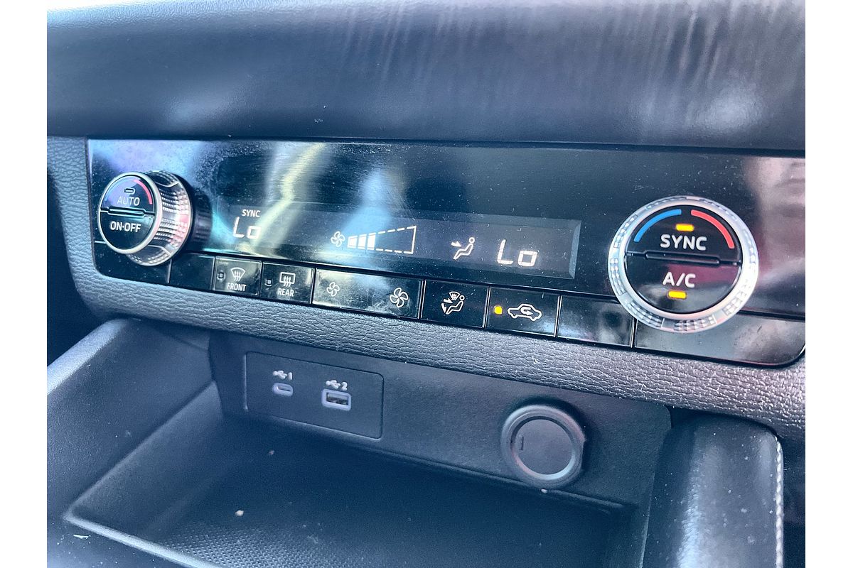 2022 Mitsubishi Outlander ES ZM