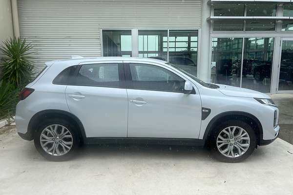 2024 Mitsubishi ASX ES XD