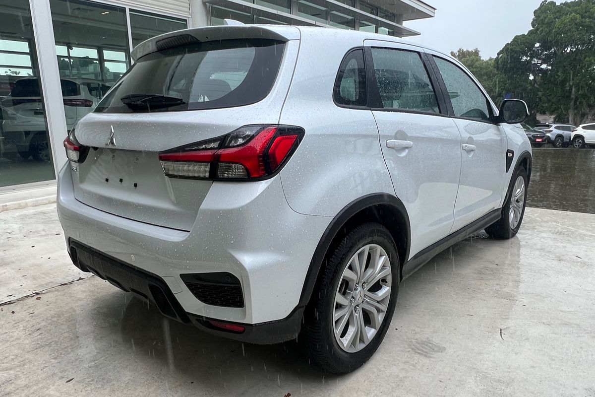 2024 Mitsubishi ASX ES XD