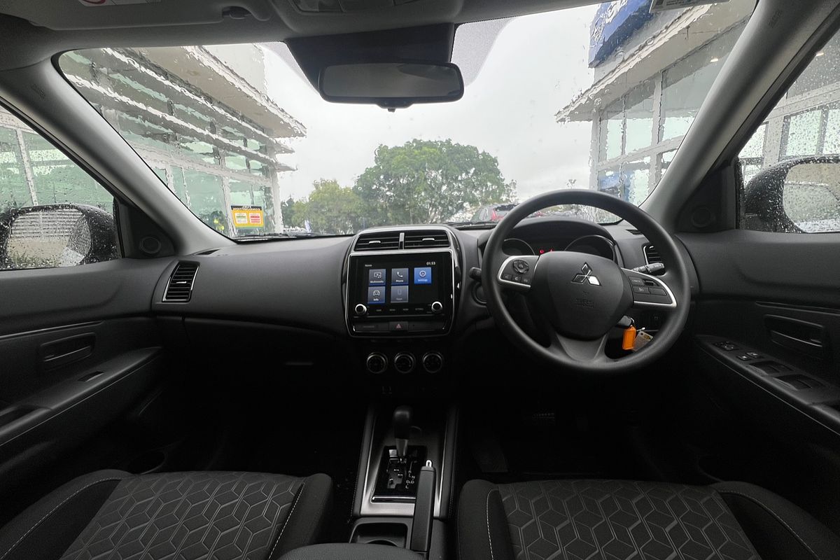2024 Mitsubishi ASX ES XD