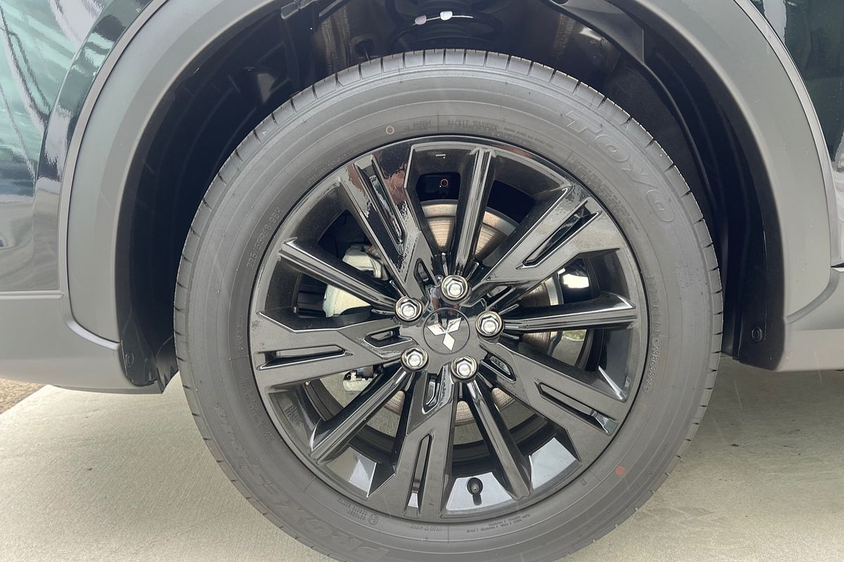 2024 Mitsubishi Eclipse Cross Black Edition YB
