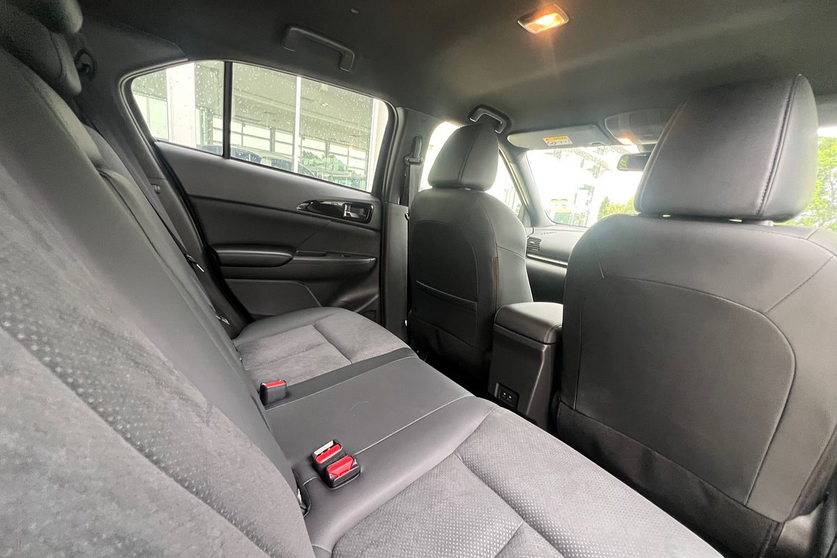 2024 Mitsubishi Eclipse Cross Black Edition YB