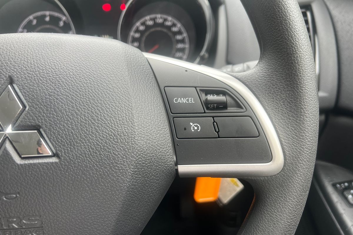 2024 Mitsubishi ASX ES XD