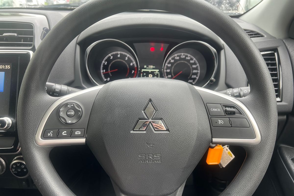 2024 Mitsubishi ASX ES XD