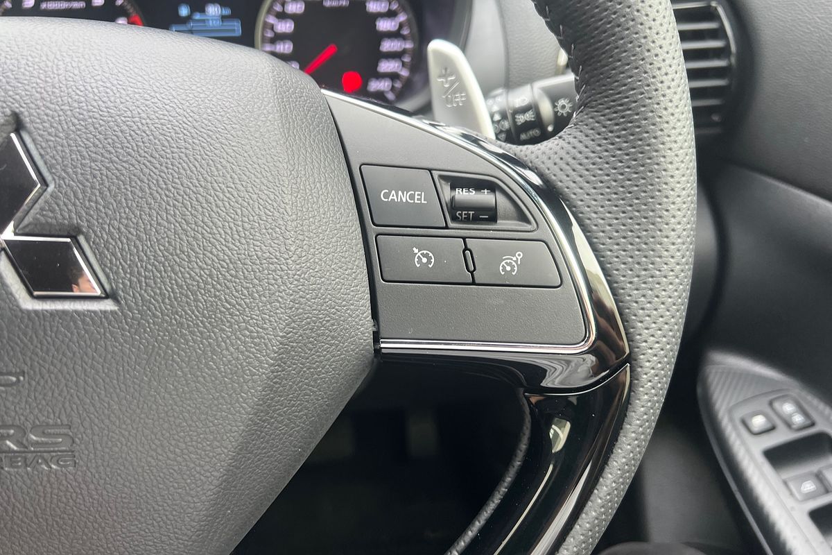 2024 Mitsubishi Eclipse Cross Black Edition YB