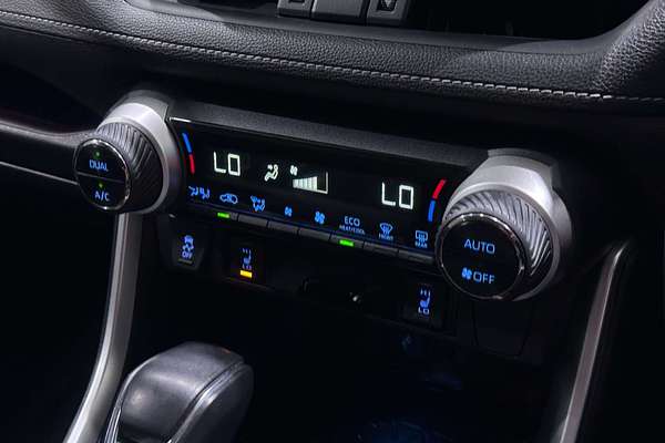 2020 Toyota RAV4 Cruiser MXAA52R