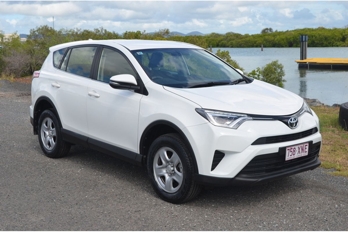 2017 Toyota RAV4 GX ZSA42R