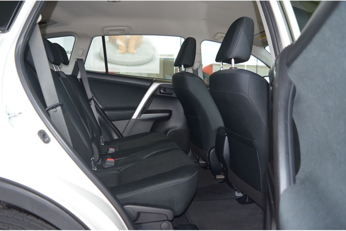 2017 Toyota RAV4 GX ZSA42R