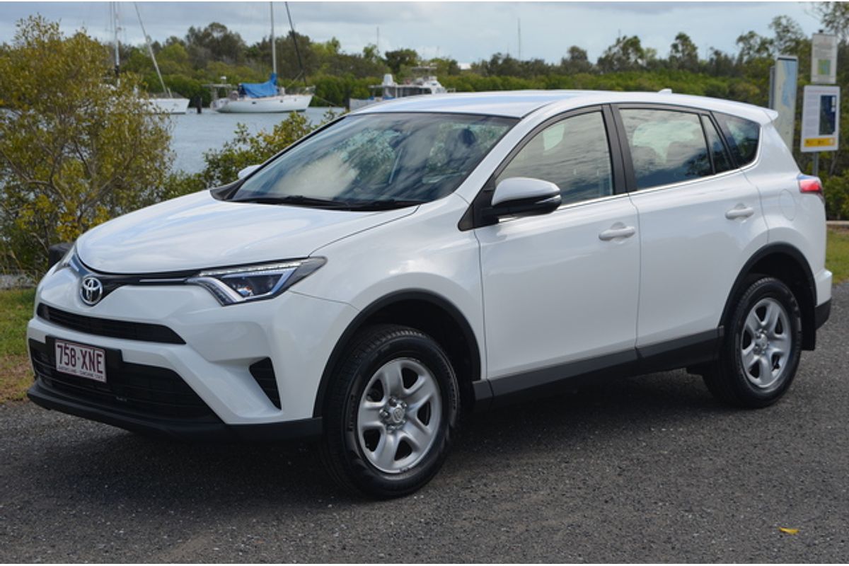 2017 Toyota RAV4 GX ZSA42R