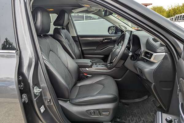 2022 Toyota Kluger Grande AXUH78R