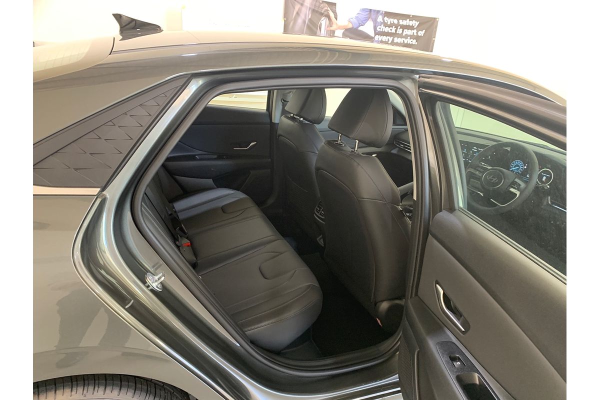 2024 Hyundai i30 Elite Hybrid CN7.V2