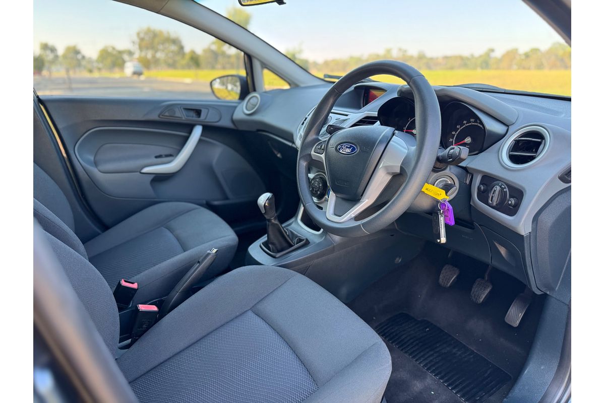 2012 Ford Fiesta LX WT