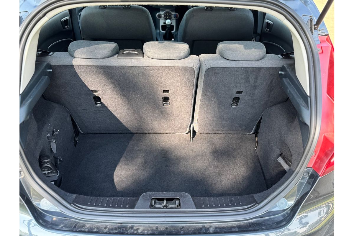 2012 Ford Fiesta LX WT