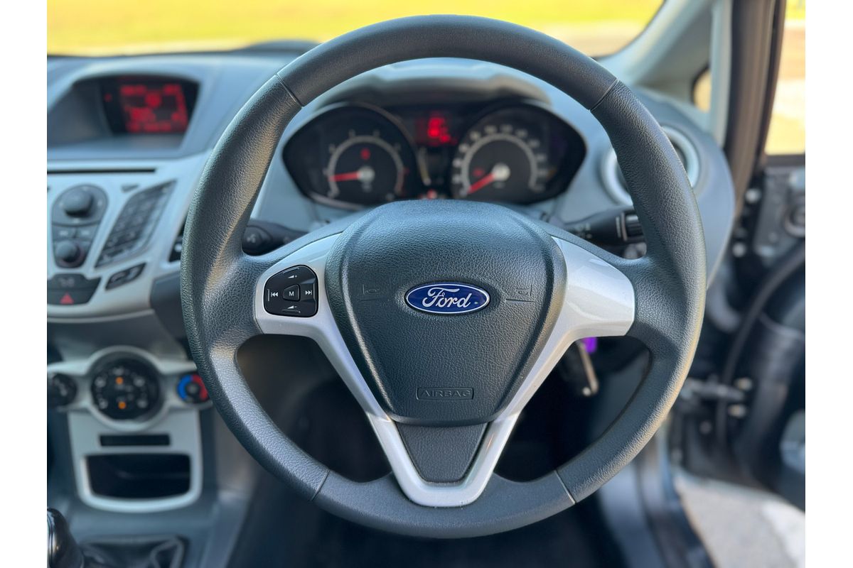 2012 Ford Fiesta LX WT