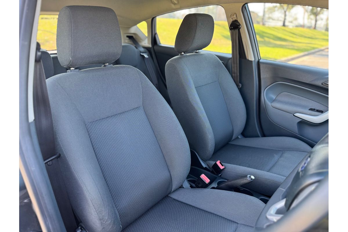 2012 Ford Fiesta LX WT
