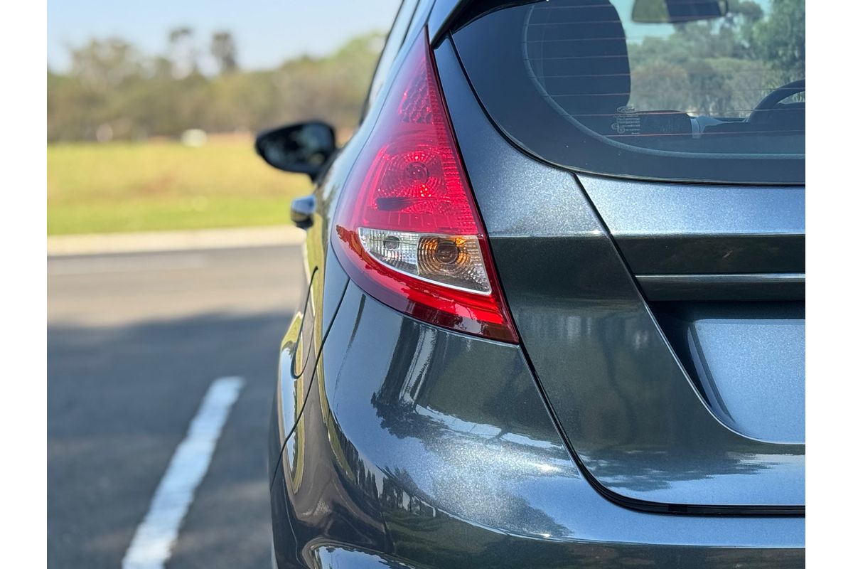 2012 Ford Fiesta LX WT