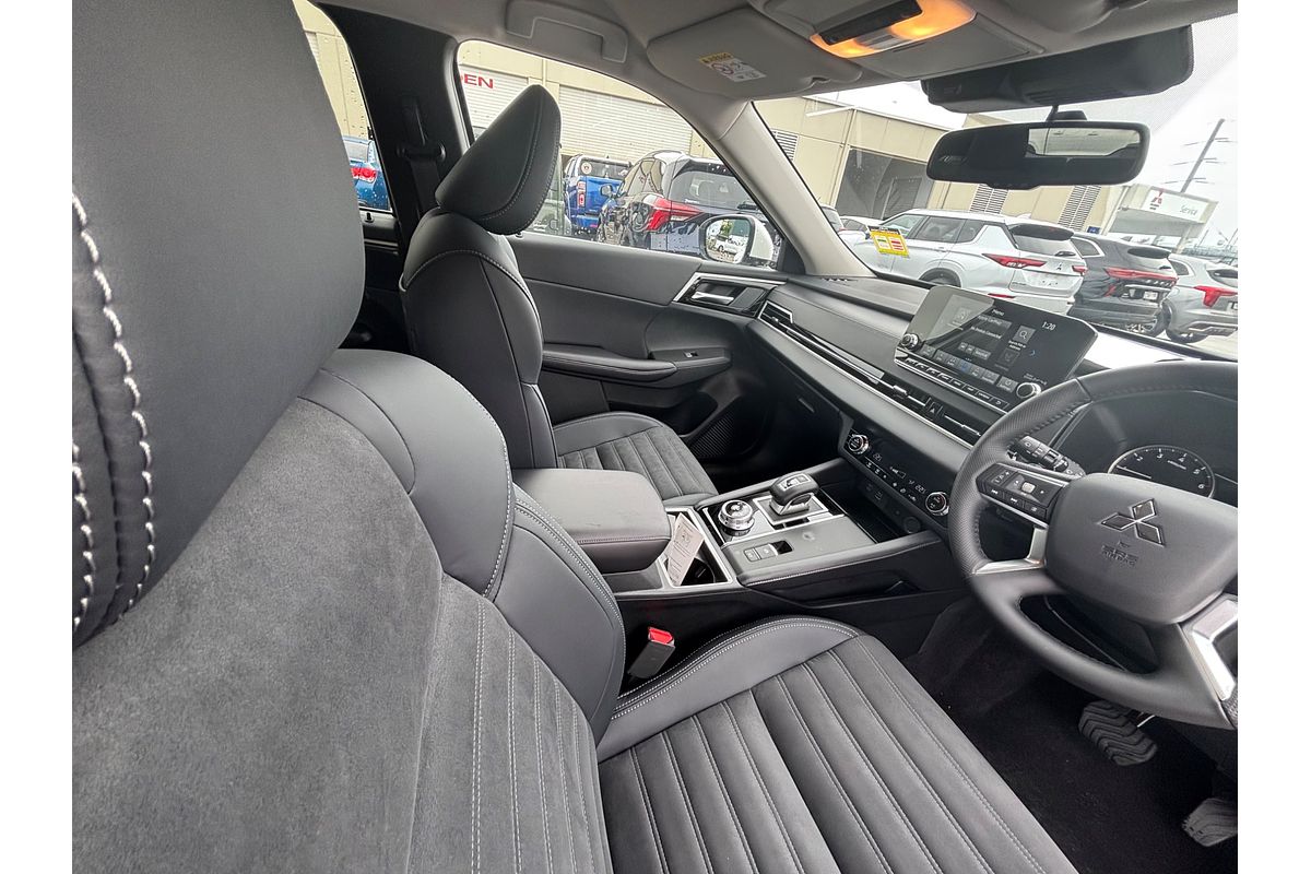 2024 Mitsubishi Outlander Aspire ZM
