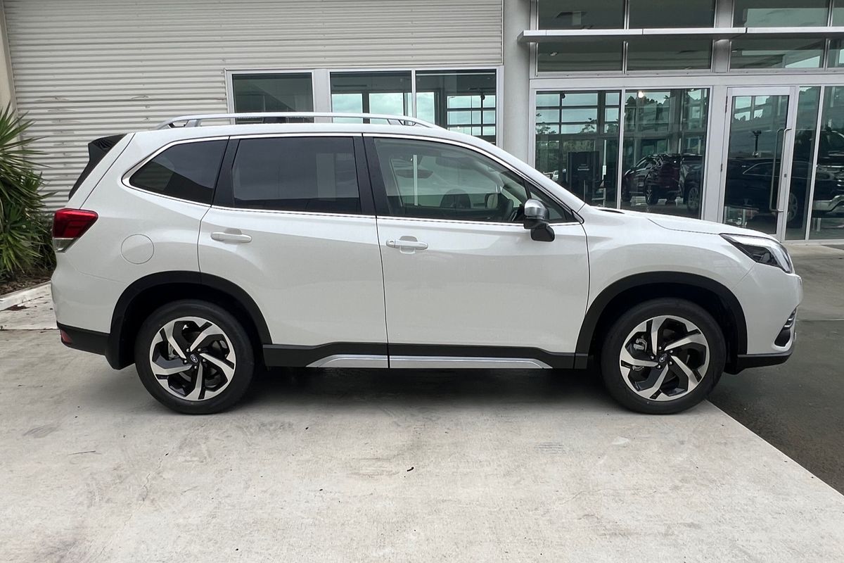 2024 Subaru Forester 2.5i-S S5