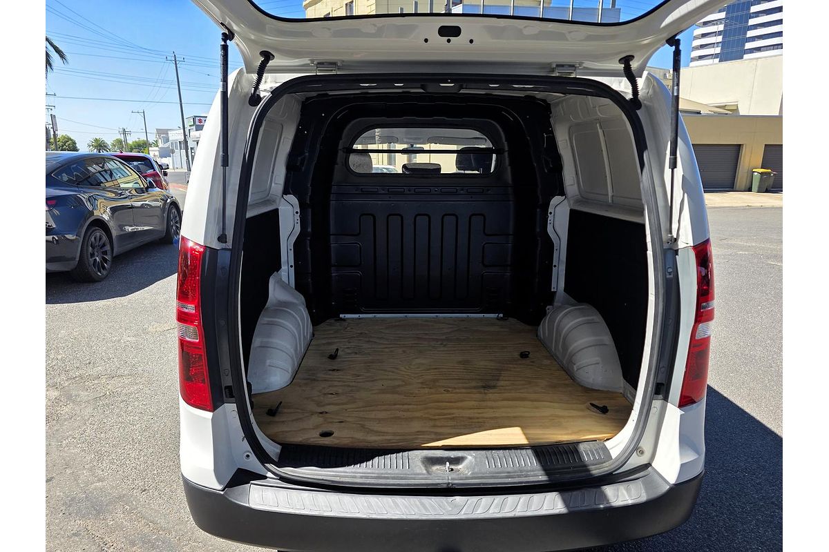 2018 Hyundai iLoad TQ3-V Series II