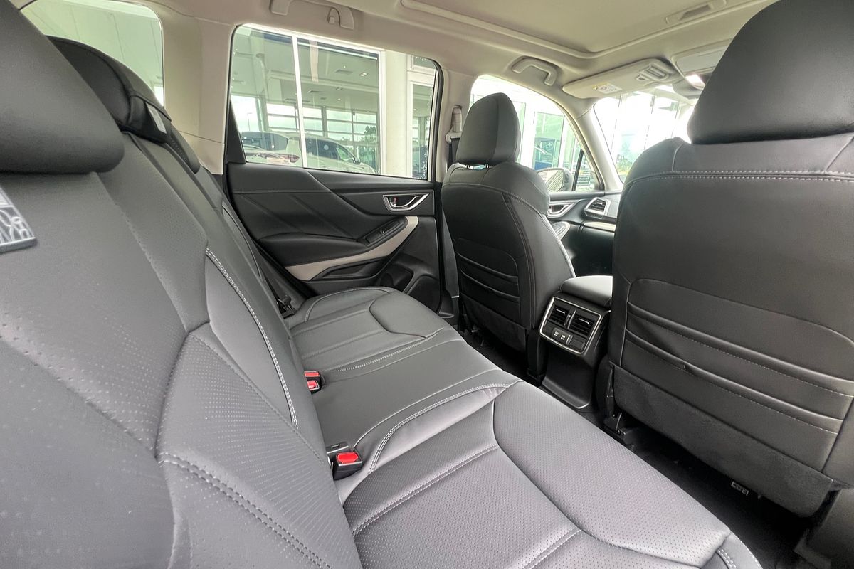 2024 Subaru Forester 2.5i-S S5