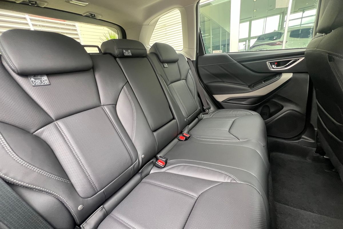 2024 Subaru Forester 2.5i-S S5