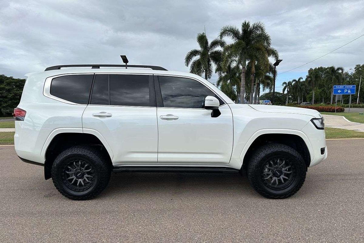 2022 Toyota Landcruiser VX FJA300R