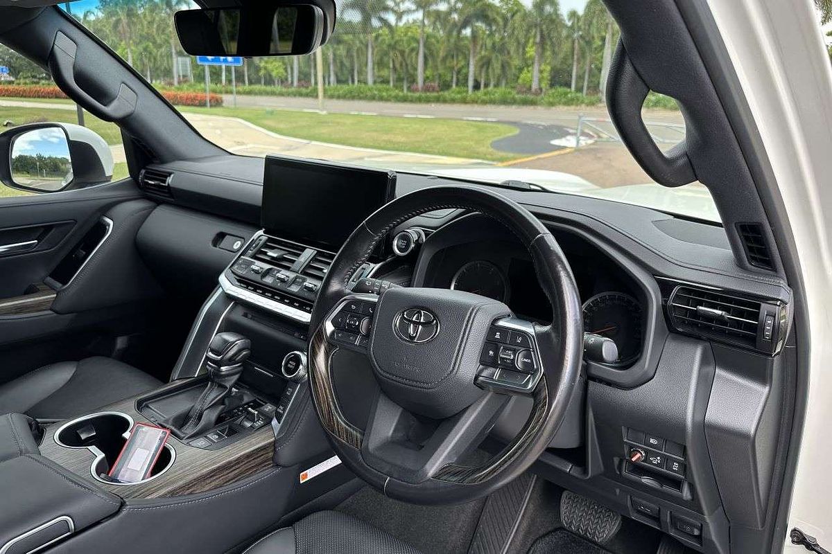 2022 Toyota Landcruiser VX FJA300R
